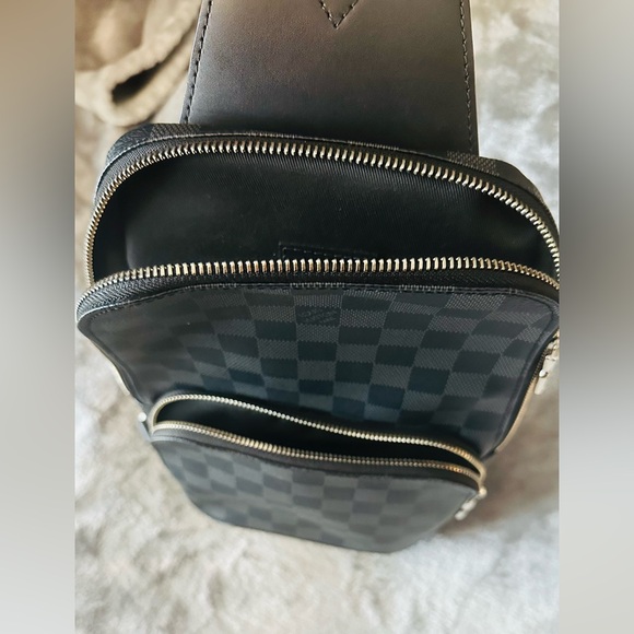 Louis Vuitton AV Sling Bag - Picture 4 of 10